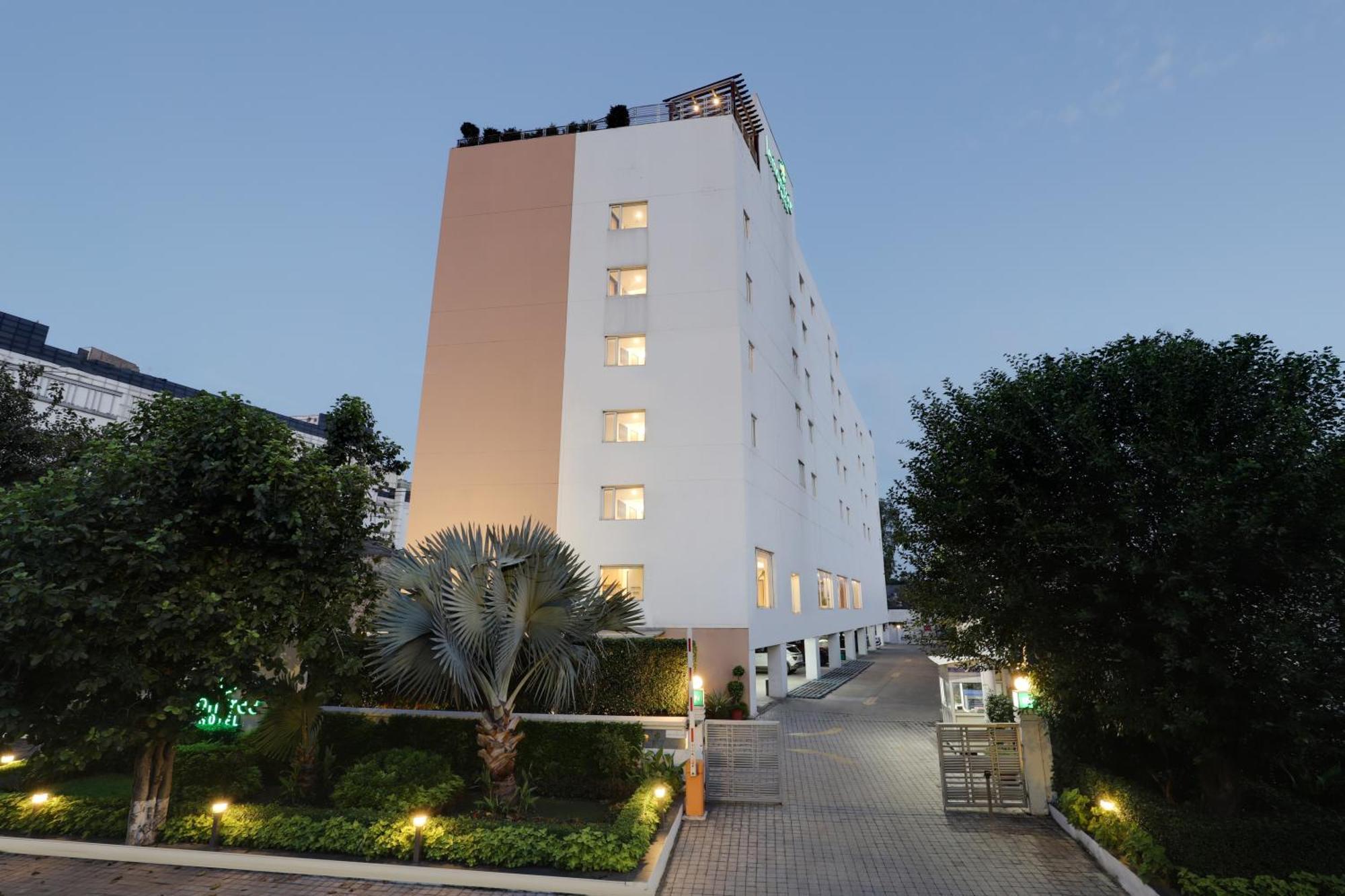 Lemon Tree Hotel Chandīgarh Eksteriør billede